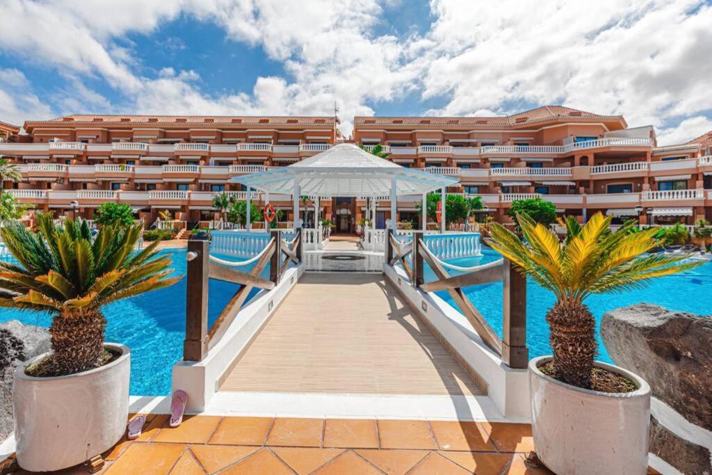 Tenerife Royal Gardens One Bedroom Apartment Playa de las Américas Exterior foto