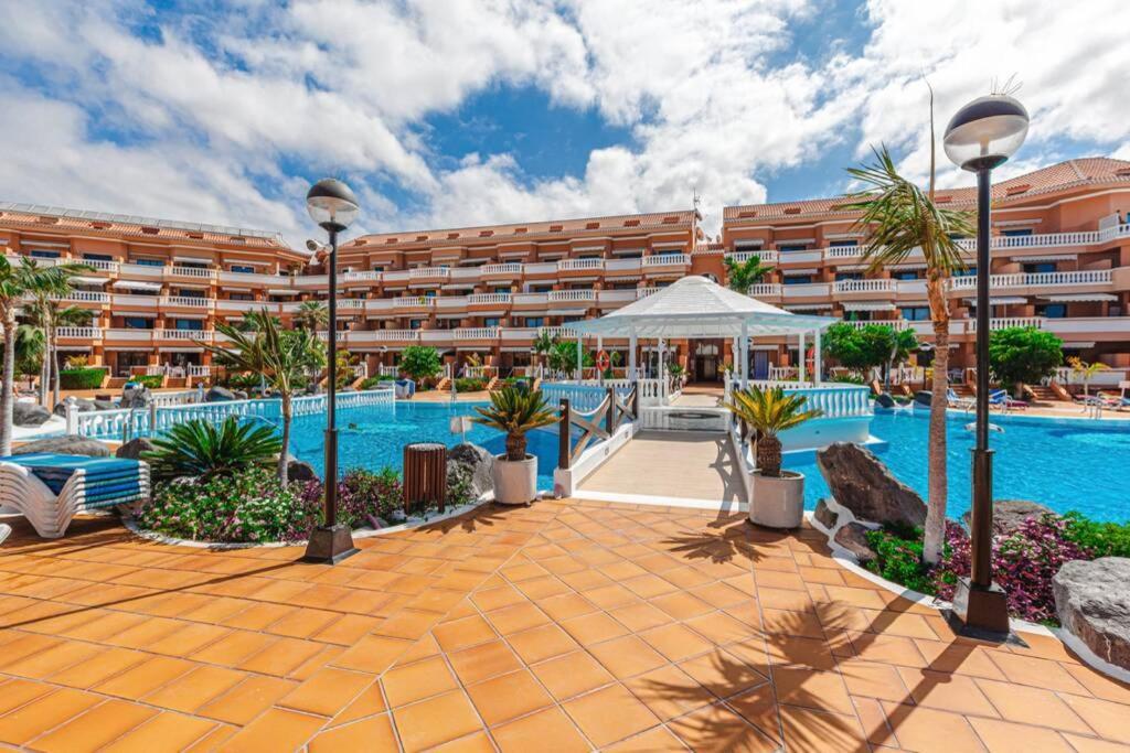 Tenerife Royal Gardens One Bedroom Apartment Playa de las Américas Exterior foto